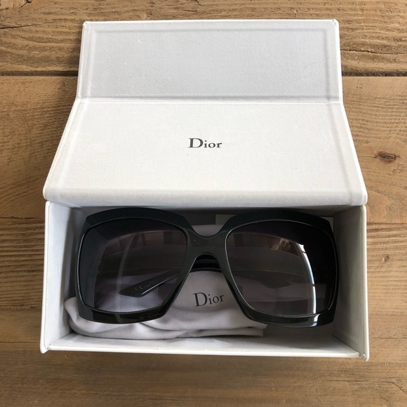 DIOR SUNGLASSES - Picture 3 of 3